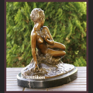 DUŻY UROCZY AKT DZIEWCZYNY BRĄZ SYGNOWANA RZEŹBA 