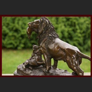 Lew z dziećmi rzeźba ogromna znakomity brąz Lew z dziećmi rzeźba ogromna znakomity brąz