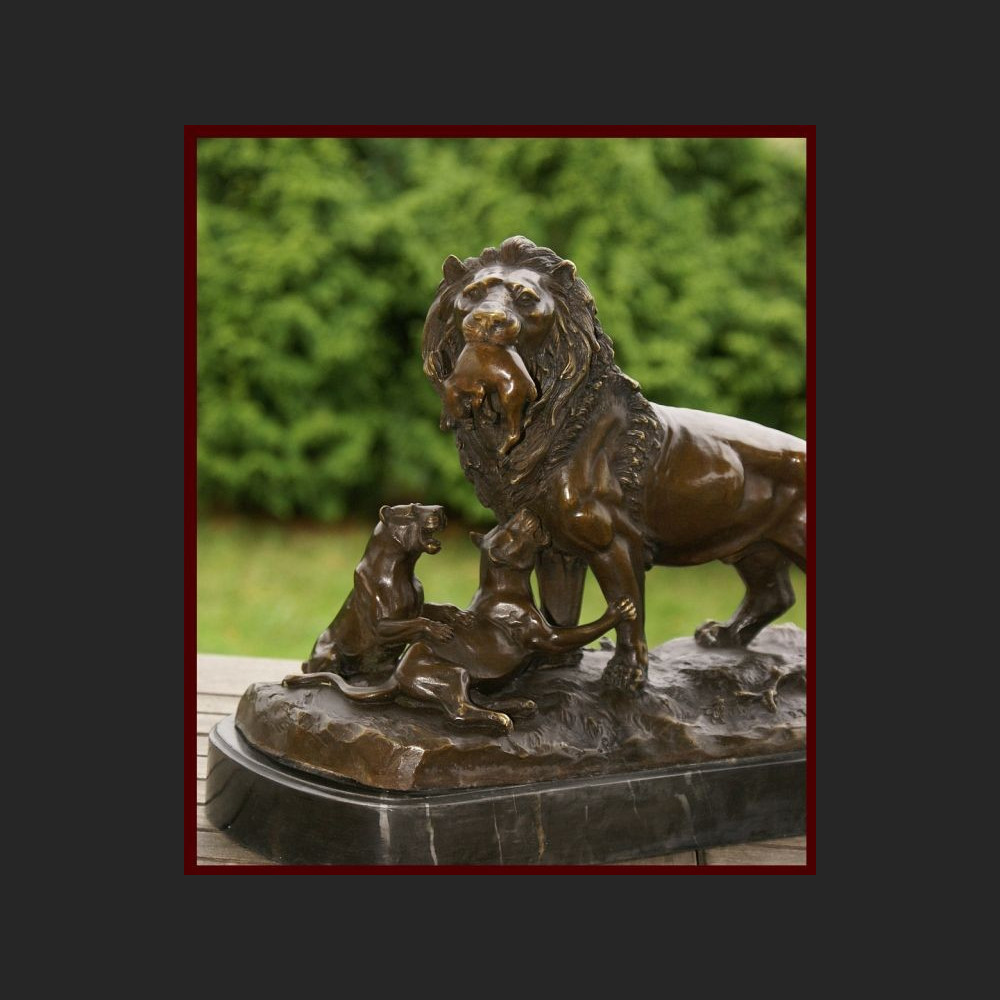 Lew z dziećmi rzeźba ogromna znakomity brąz Lew z dziećmi rzeźba ogromna znakomity brąz