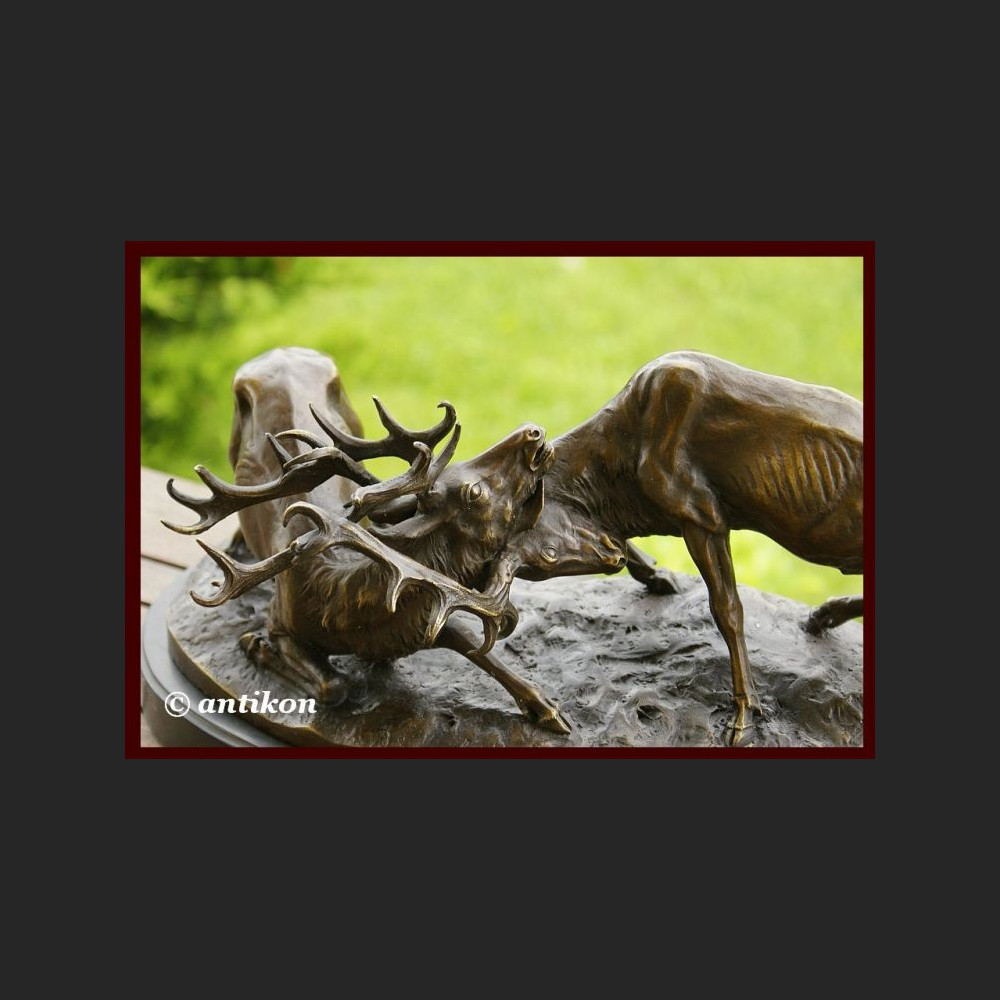 Prezent dla myśliwego jelenie w walce rzeźba 