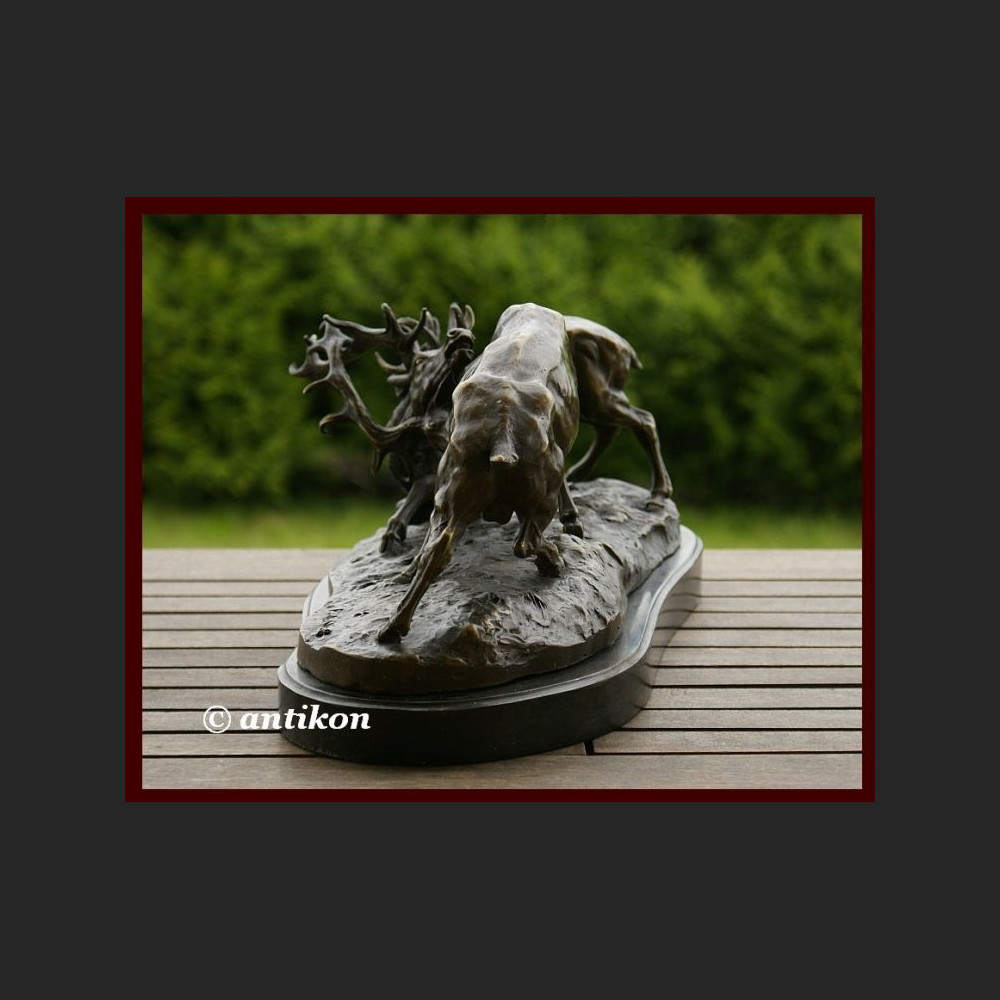 Prezent dla myśliwego jelenie w walce rzeźba 