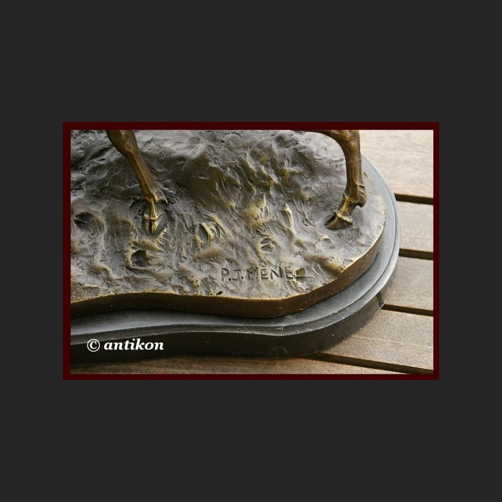 Prezent dla myśliwego jelenie w walce rzeźba 