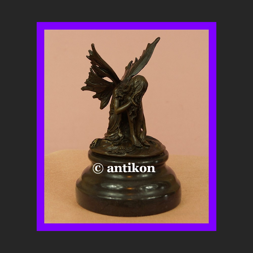 Elf rzeźba z brązu na prezent Elf rzeźba z brązu na prezent