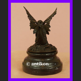 Elf rzeźba z brązu na prezent Elf rzeźba z brązu na prezent