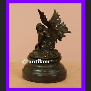 Elf rzeźba z brązu na prezent Elf rzeźba z brązu na prezent