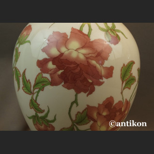 Wazon Rosenthal z różami Rigoletto 1935 r. Wazon Rosenthal z różami Rigoletto 1935 r.