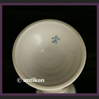 Porcelanowy wazon syg. Fürstenberg flet smukły