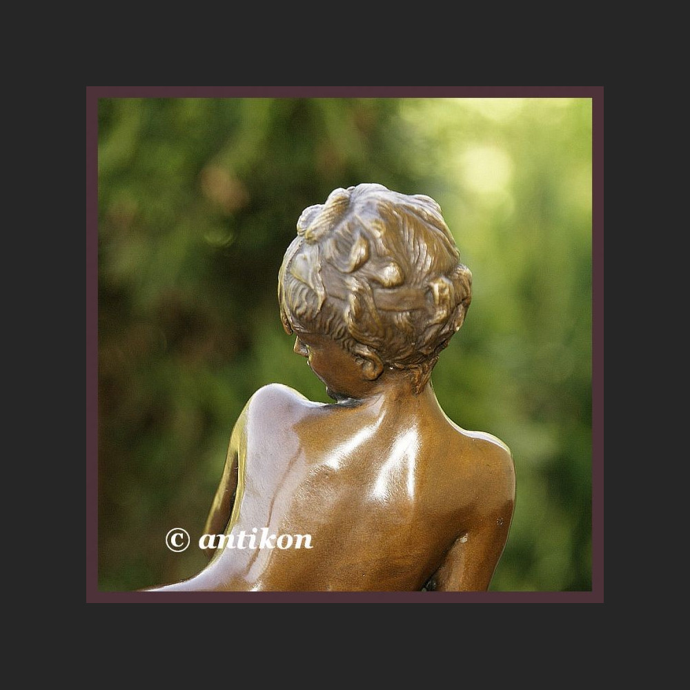 DUŻY UROCZY AKT DZIEWCZYNY BRĄZ SYGNOWANA RZEŹBA 