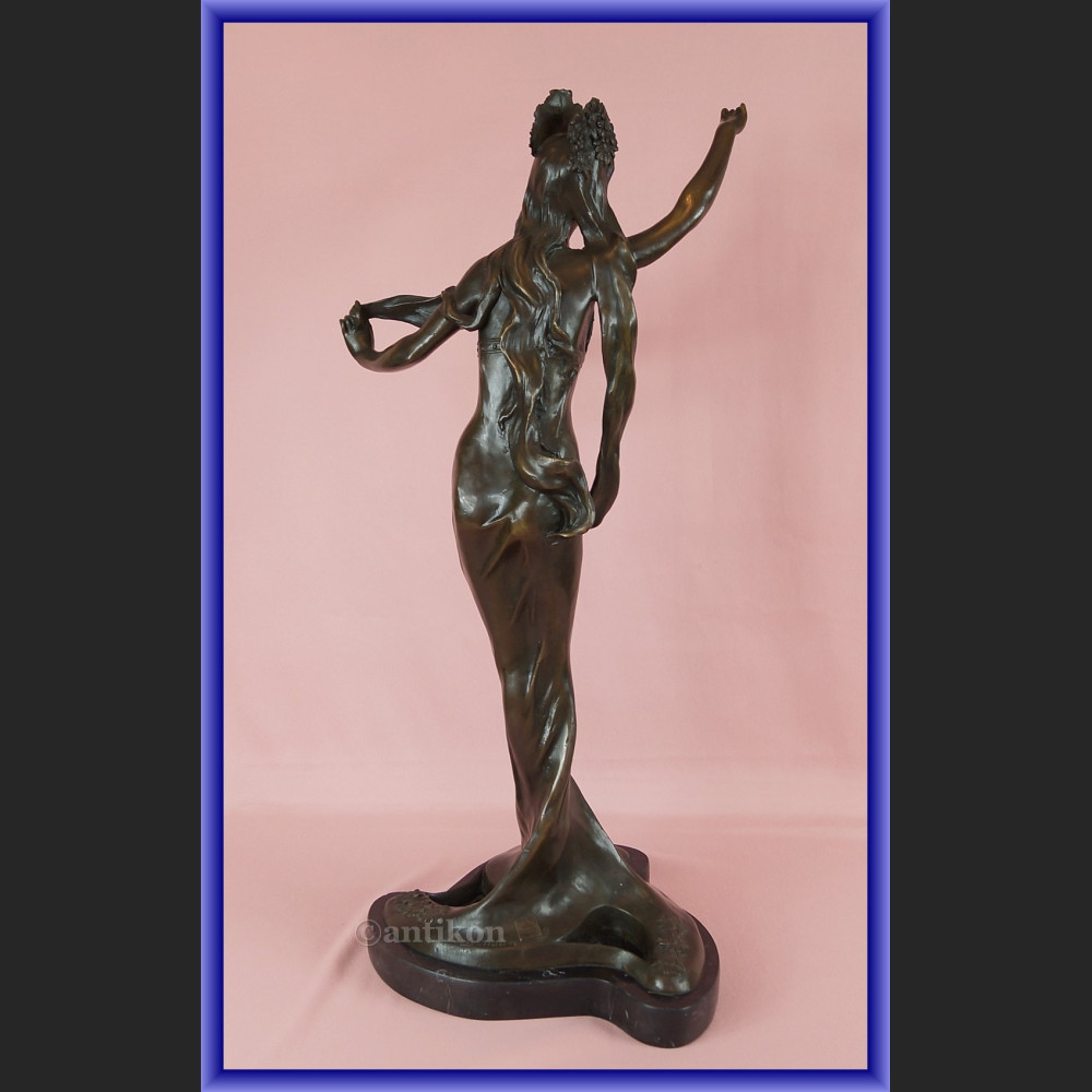 Elf secesyjna rzeźba duża figurka z brązu Elf secesyjna rzeźba duża figurka z brązu
