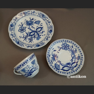 Serwis cebulowy śniadaniowy z kieliszkami