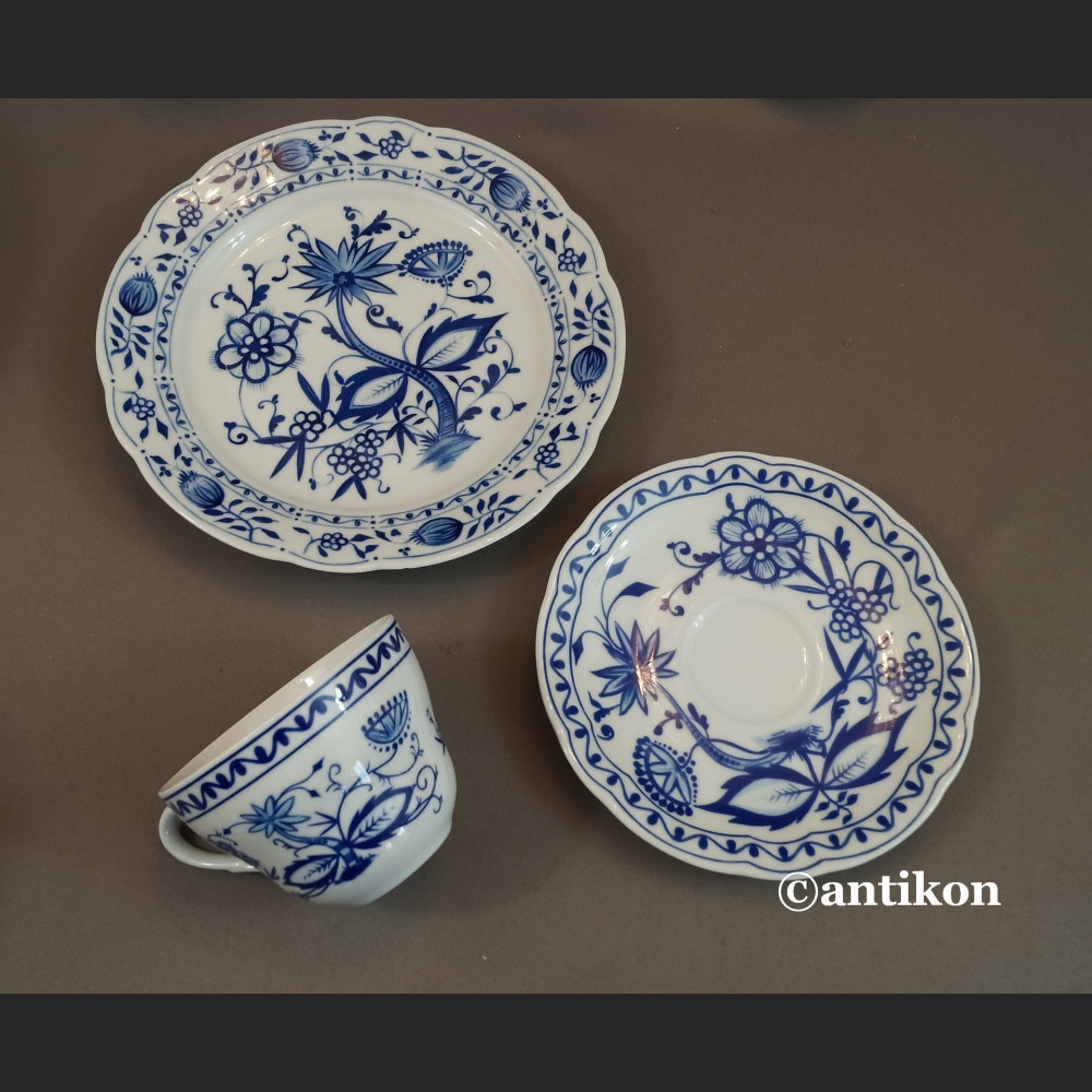 Serwis cebulowy śniadaniowy z kieliszkami