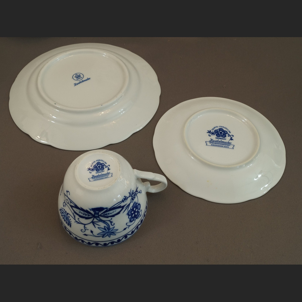 Serwis cebulowy śniadaniowy z kieliszkami