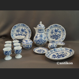 Serwis cebulowy śniadaniowy z kieliszkami