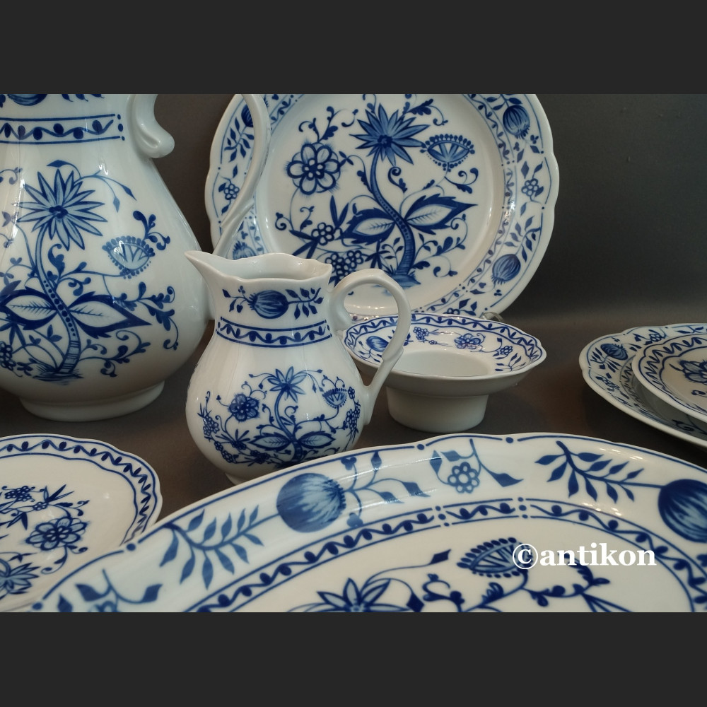 Serwis cebulowy śniadaniowy z kieliszkami