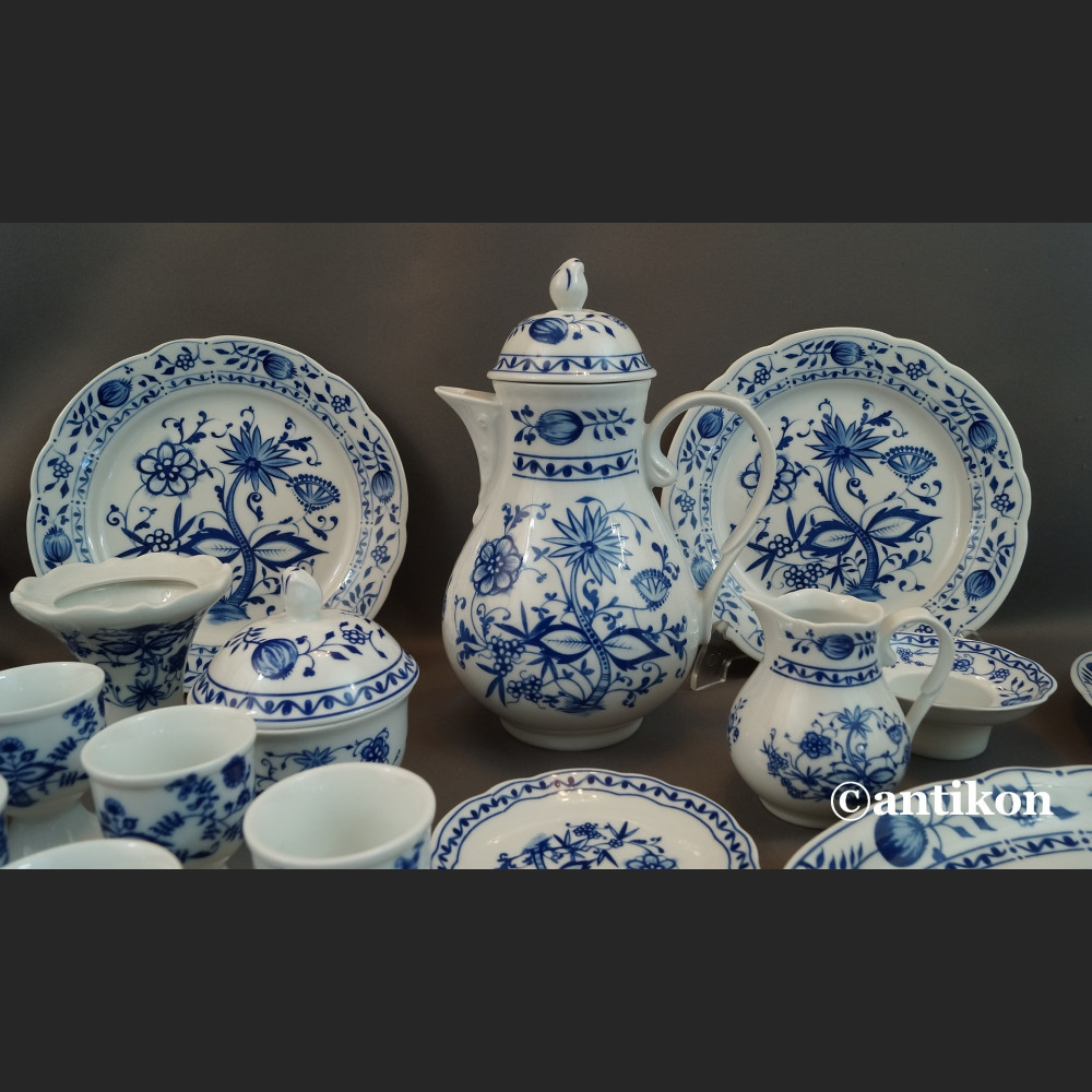 Serwis cebulowy śniadaniowy z kieliszkami