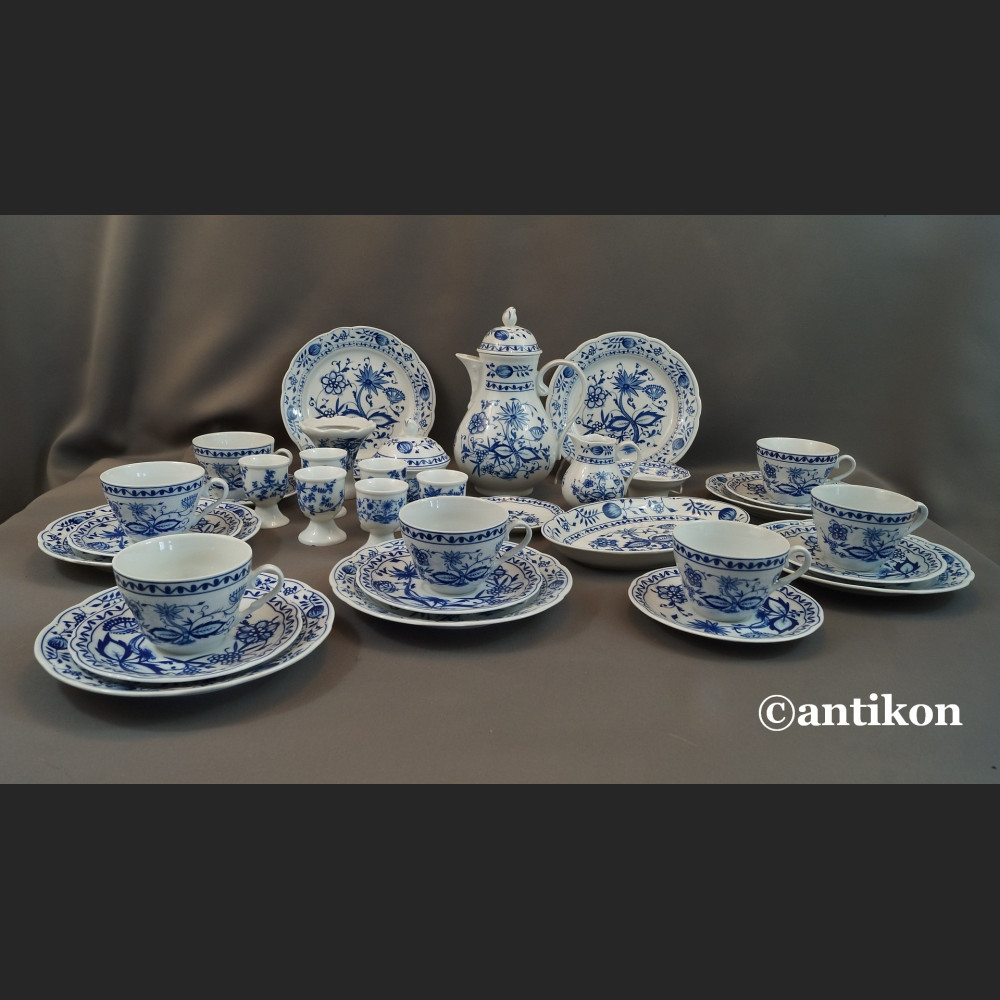 Serwis cebulowy śniadaniowy z kieliszkami