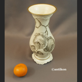Wazon Rosenthal Pompadour róże 