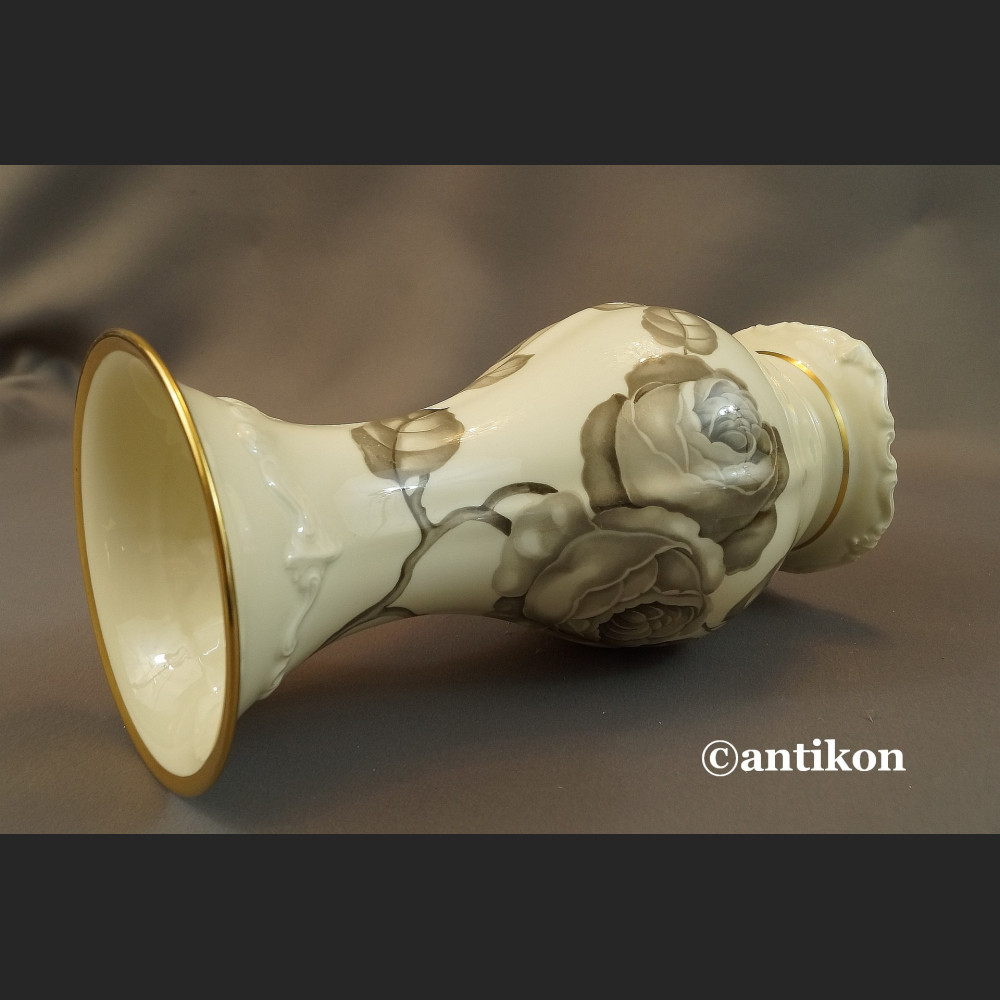 Wazon Rosenthal Pompadour róże 