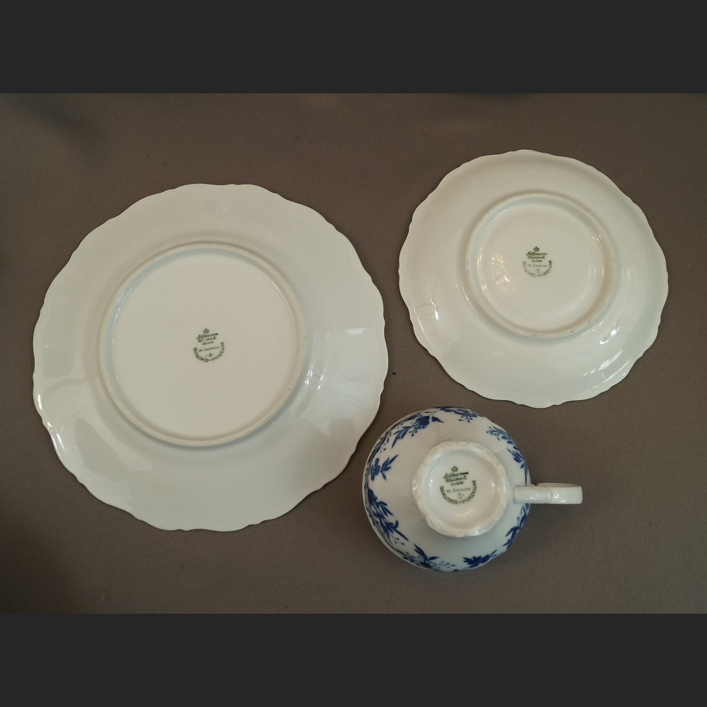 Bawarski serwis kobaltowy ze scenkami 