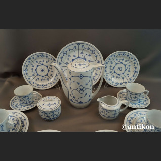 Serwis biało kobaltowy do herbaty  Serwis biało kobaltowy do herbaty