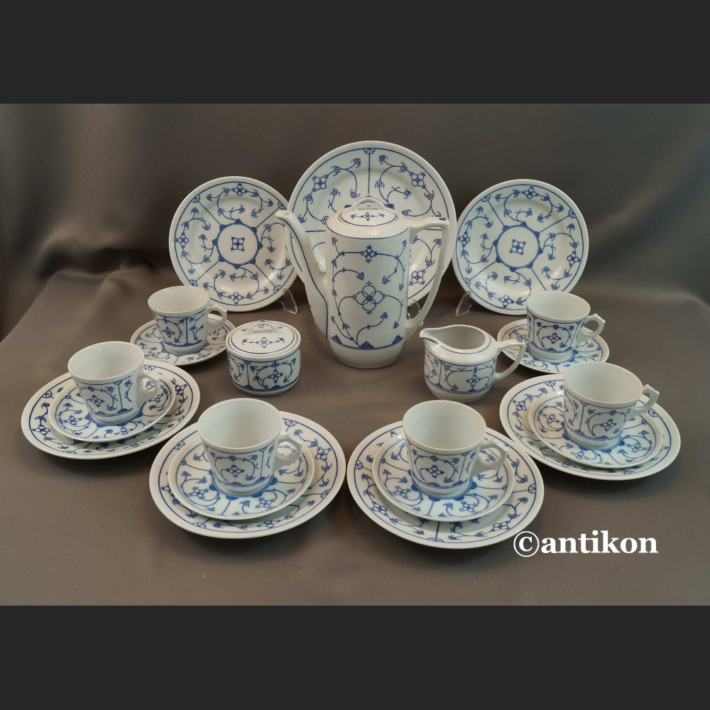 Serwis biało kobaltowy do herbaty  Serwis biało kobaltowy do herbaty