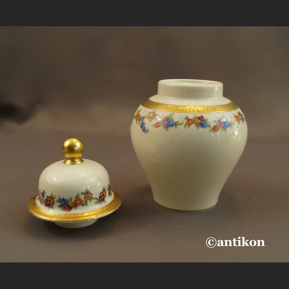 Stary wazon Rosenthal z pokrywą Porcelana Rosenthal wazon z kwiatowym dekorem - 9 Stary wazon Rosenthal z pokrywą Porcelana Rosenthal wazon z kwiatowym dekorem - 9