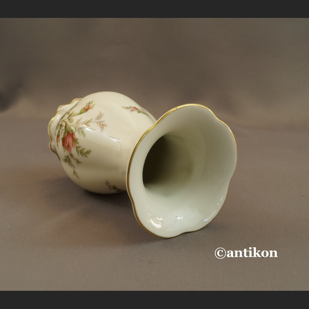 Wazon Rosenthal z różami Sanssouci  Wazon Rosenthal z różami Sanssouci