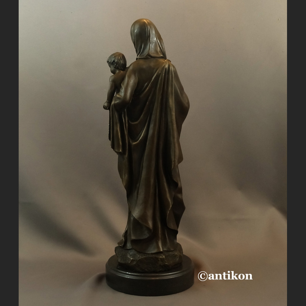 Madonna z dzieciątkiem rzeźba z brązu
