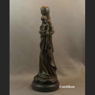 Madonna z dzieciątkiem rzeźba z brązu