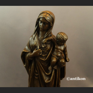 Madonna z dzieciątkiem rzeźba z brązu