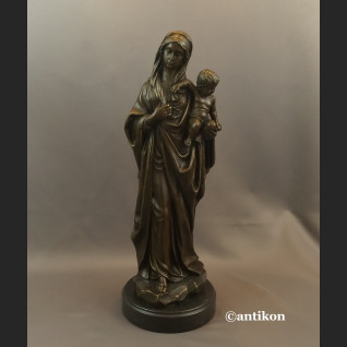 Madonna z dzieciątkiem rzeźba z brązu