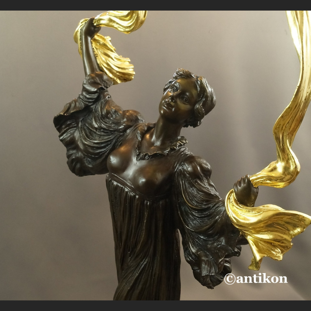 Secesyjna tancerka duża rzeźba z brązu 