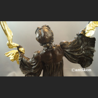 Secesyjna tancerka duża rzeźba z brązu 