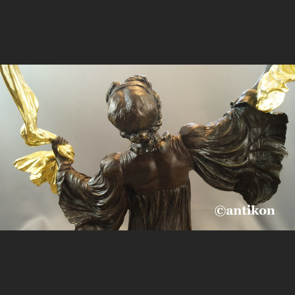 Secesyjna tancerka duża rzeźba z brązu 