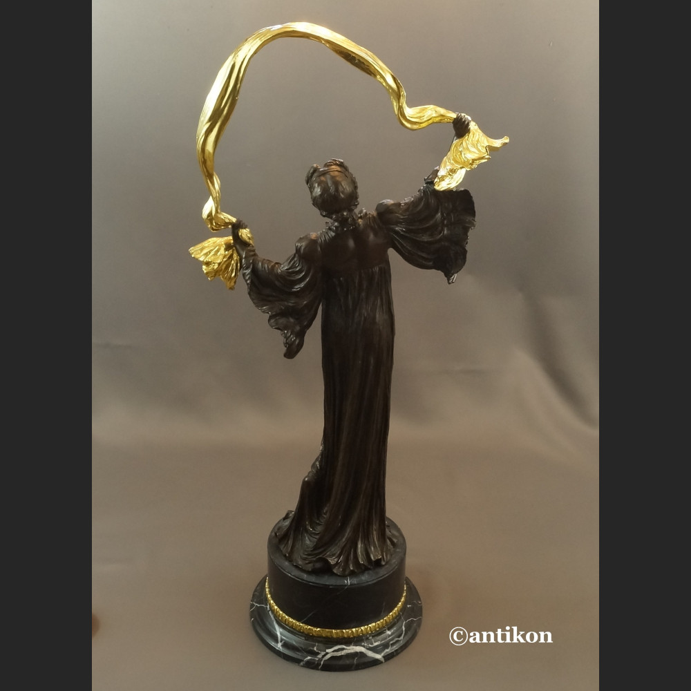 Secesyjna tancerka duża rzeźba z brązu 