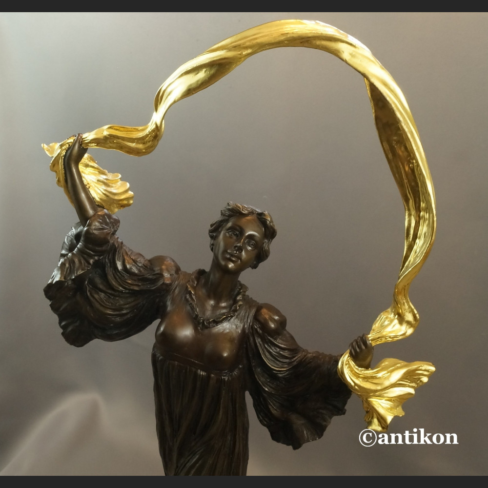 Secesyjna tancerka duża rzeźba z brązu 