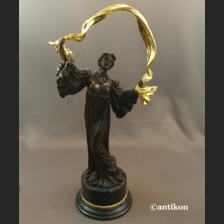 Secesyjna tancerka duża rzeźba z brązu 