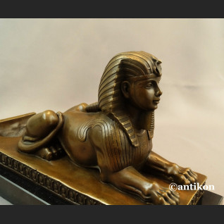 Sfinks z brązu leżący duża rzeźba Sfinks z brązu leżący duża rzeźba