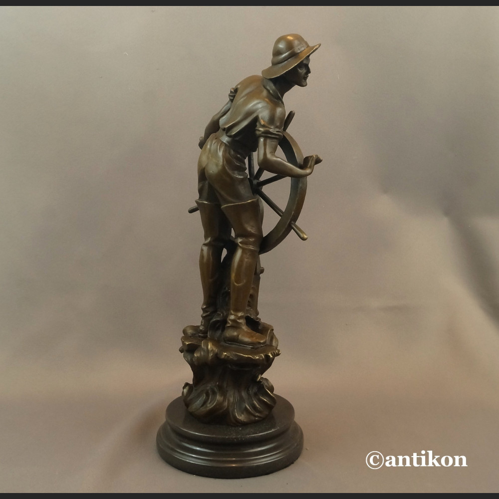 Rybak sternik rzeźba z brązu duży okaz Rybak sternik rzeźba z brązu duży okaz