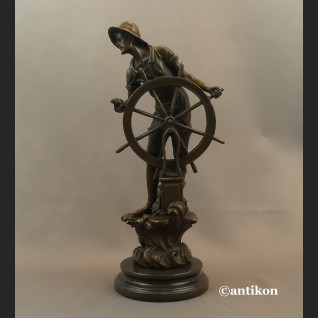 Rybak sternik rzeźba z brązu duży okaz Rybak sternik rzeźba z brązu duży okaz