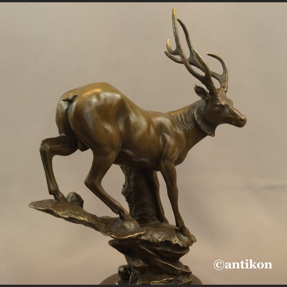 Prezent dla myśliwego rzeźba duża jeleń 