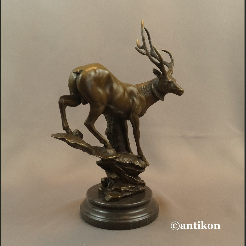 Prezent dla myśliwego rzeźba duża jeleń 