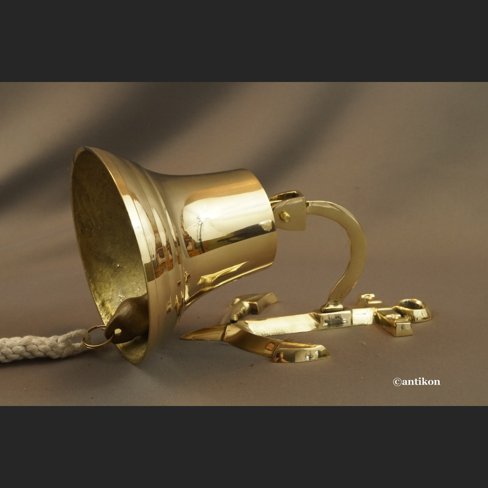 Żeglarski dzwon mosiężny z kotwicą Żeglarski dzwon mosiężny z kotwicą