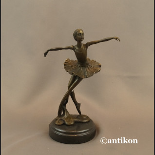 Rzeźba baletnica Degas brąz Francja Rzeźba baletnica Degas brąz Francja