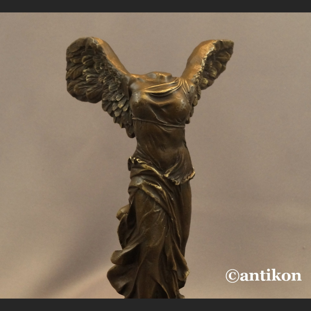 Nike rzeźba z brązu na prezent 