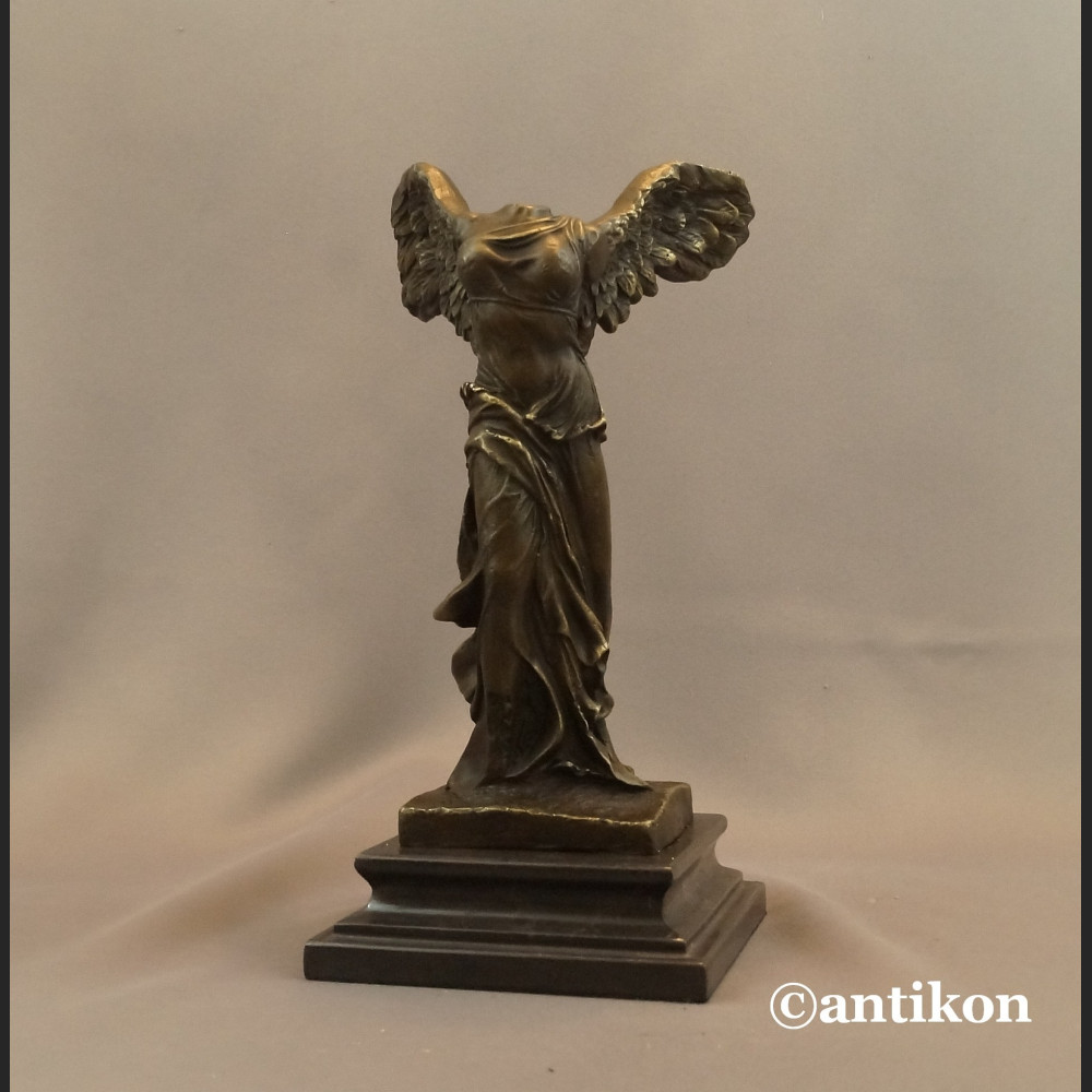 Nike rzeźba z brązu na prezent 