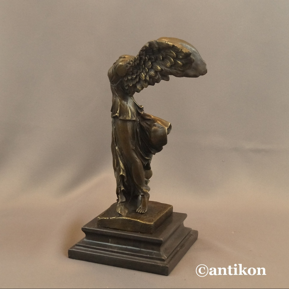 Nike rzeźba z brązu na prezent 