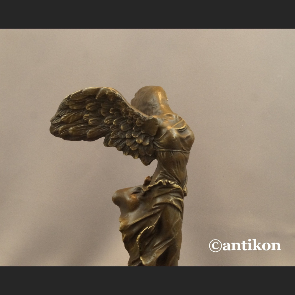 Nike rzeźba z prawdziwego brązu 