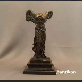 Nike rzeźba z prawdziwego brązu 