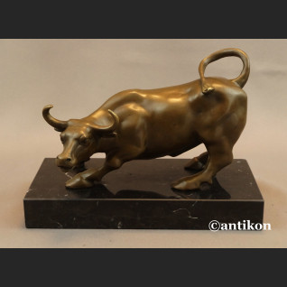 Byk z brązu duża rzeźba z Wall Street